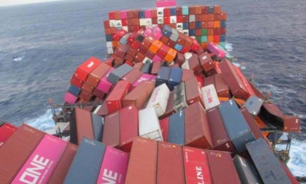 Containerstau in der Nordsee