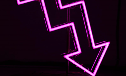 Destatis: Internet- und Versandhandel deutlich im Minus