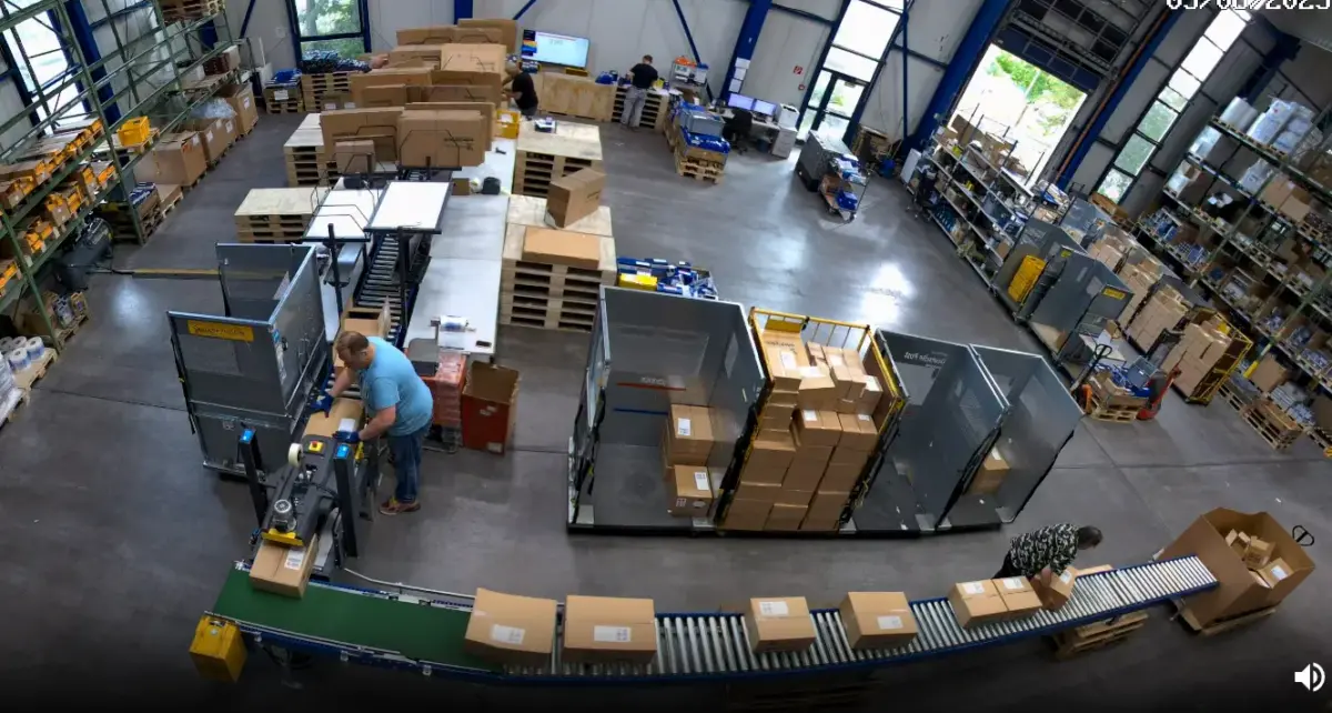 Aufgebaute Packstrasse 2023